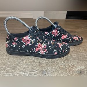 Womans Floral Vans size 6